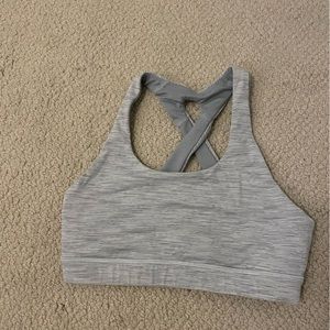 Lululemon sports bra. Size 4. Still in perfect condition!
